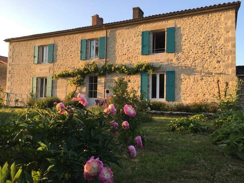 Gites Les Demeures De Valette Azay-le-Brule Dış mekan fotoğraf